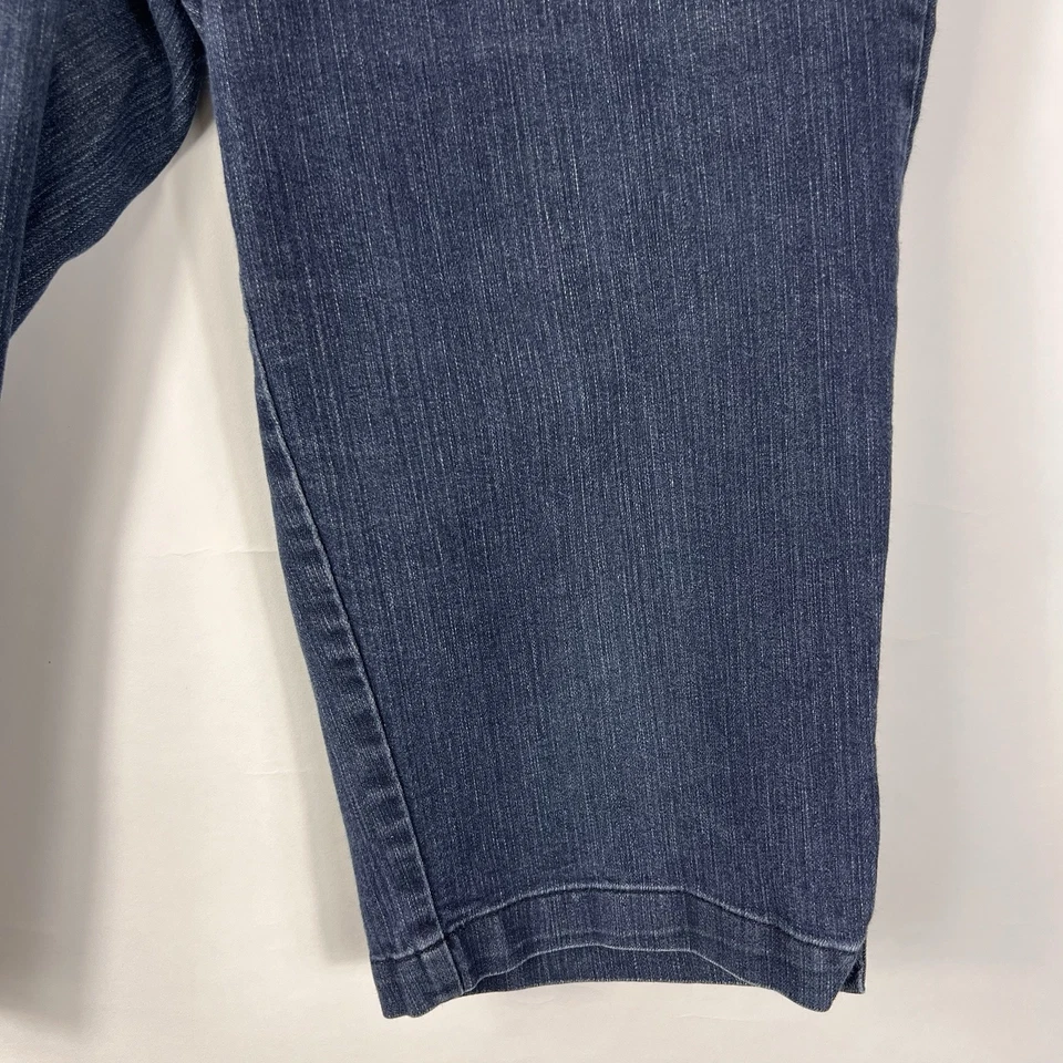 Pantalones Cortos Dockers Jean Para Mujer Petite 12P Skimmer Bermuda Denim Elásticos Foto 4 de 4