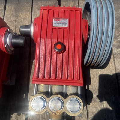 #ad lp350 giant pump 2350 psi $450.00