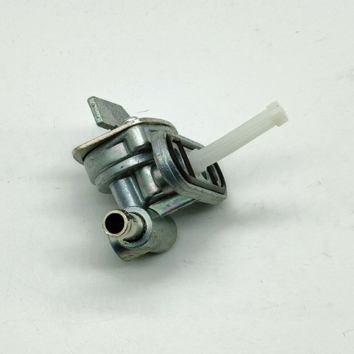 Fuel Gas Tank Petcock Valve Switch For Yamaha FZ400 1997 TDM850 1999 2000-2001 - Picture 4 of 4
