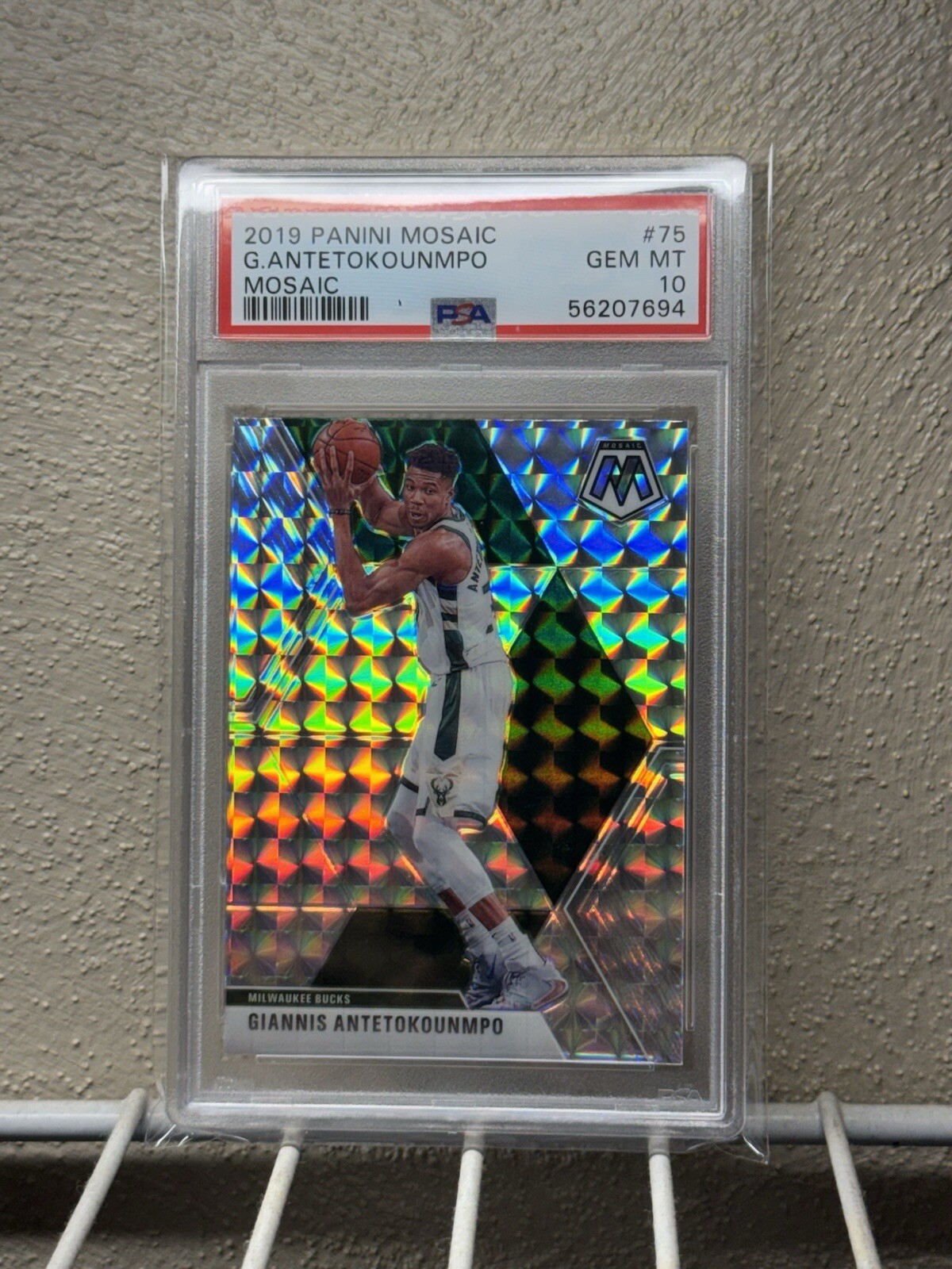 2019 Panini Mosaic Genesis #75 Giannis Antetokounmpo. PSA GEM Mint 10