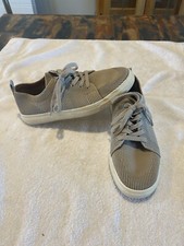Lucky Brand Size 9M Shoes LP-Laddix Lace-Up Casual Sneakers Textile Upper Taupe