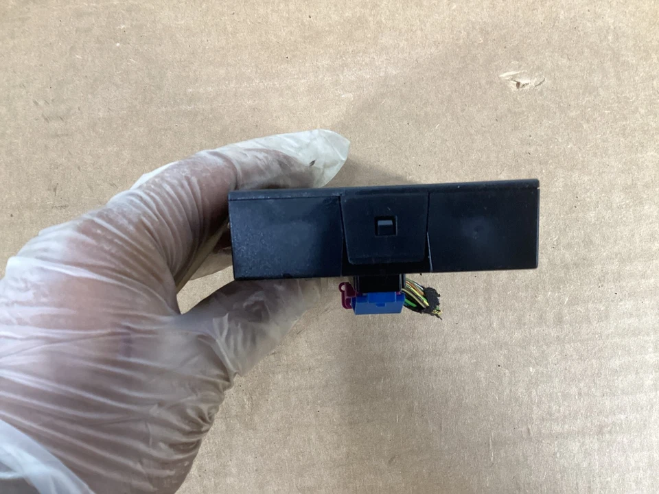 Модуль управления бесключевым доступом Audi A3 8 В 2015-2019 годов выпуска / Kessy 5Q0959435A от оригинального производителя. - Изображение 4 из 4