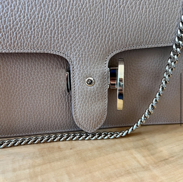 Authentic Gucci Calfskin Interlocking G Shoulder … - image 8