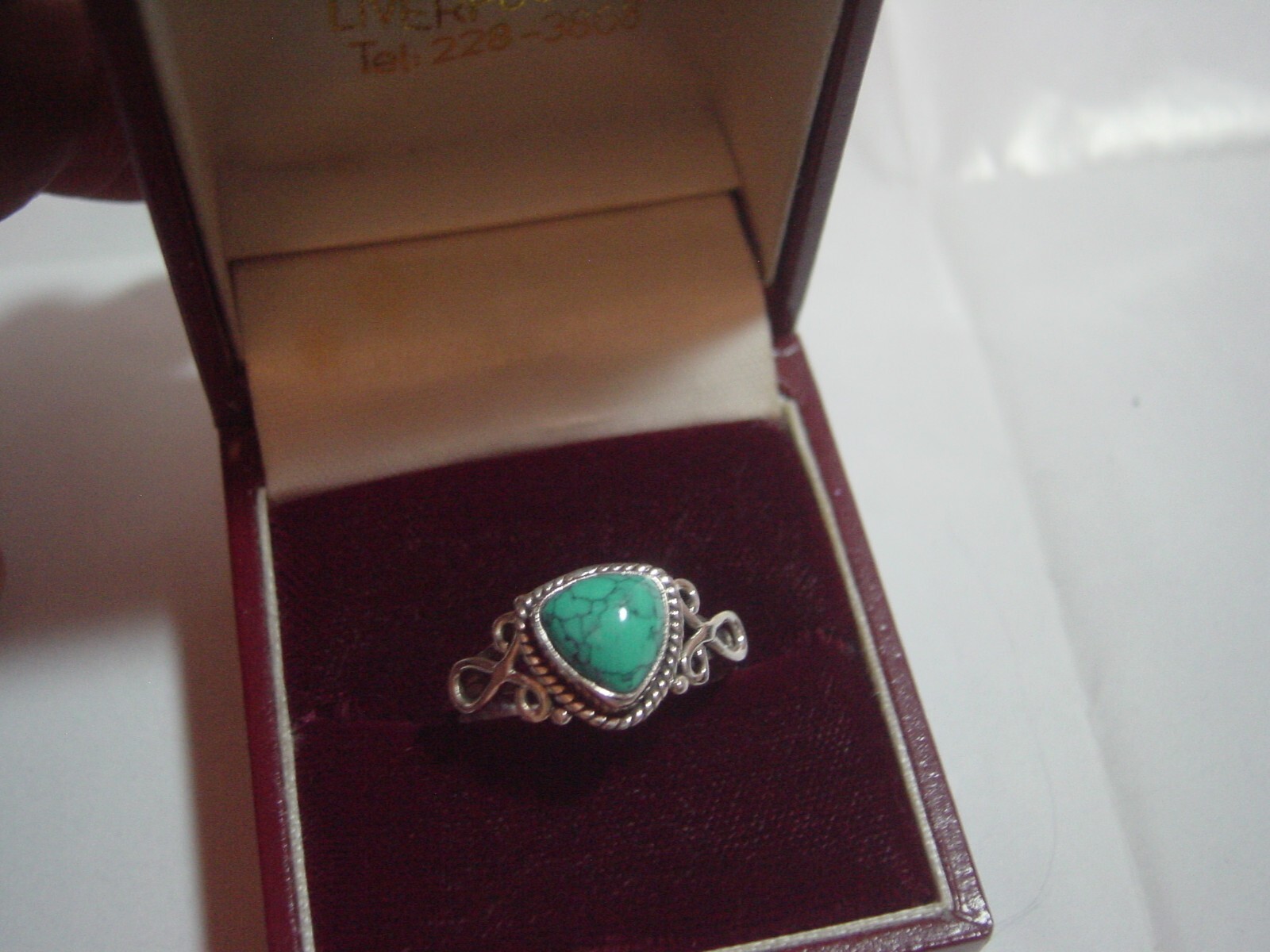 Vintage Solid Silver Ring - Stunning trillion sha… - image 1