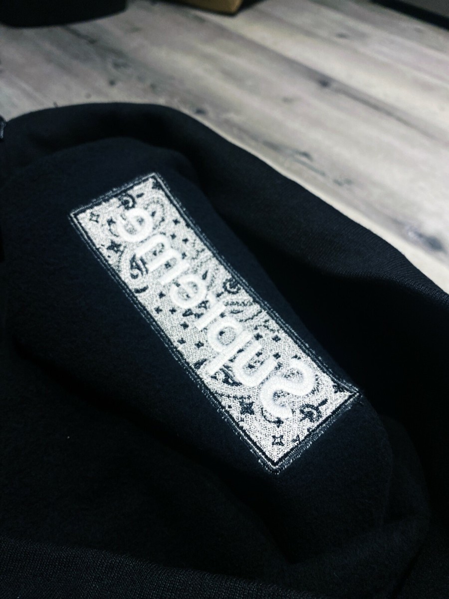 Authentic Supreme Bandana Box Logo Hooded Sweatshirt FW19 Authentic Supreme Bandana Box Logo Hooded Sweatshirt FW19