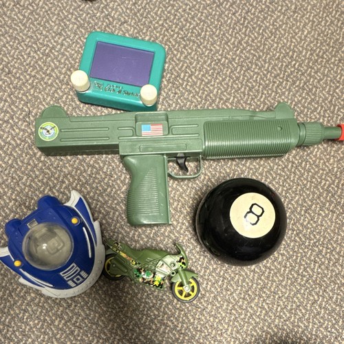 Vintage Toy Lot 80s Empire Uzi Gun 1989 Ninja Bike Pocket Etch Sketch Magic 8 Bl