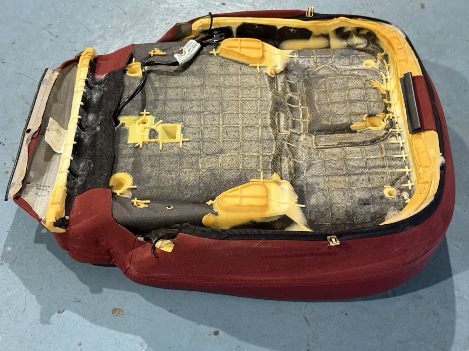 2014-2017 Maserati Ghibli Left ( Driver ) Front Seat Lower Cushion