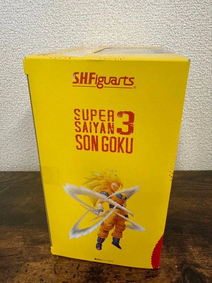 S.H. Figuarts Dragon Ball Z Super Saiyan 3 Son Goku 2012 Ver. Figura 1.0 Foto 2 de 4