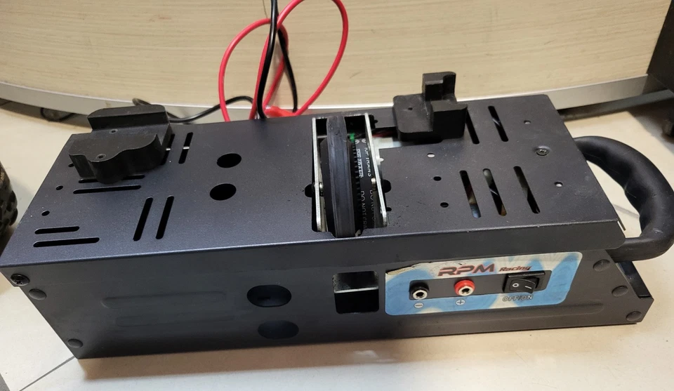 TRAXXAS REVO 3.3 CON SVARIATI ACCESSORI automodello a scoppio 1:8 MOT. PICCO P2 - Immagine 3 di 4