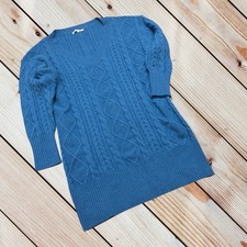 Et Clet S blue v-neck sweater dress 