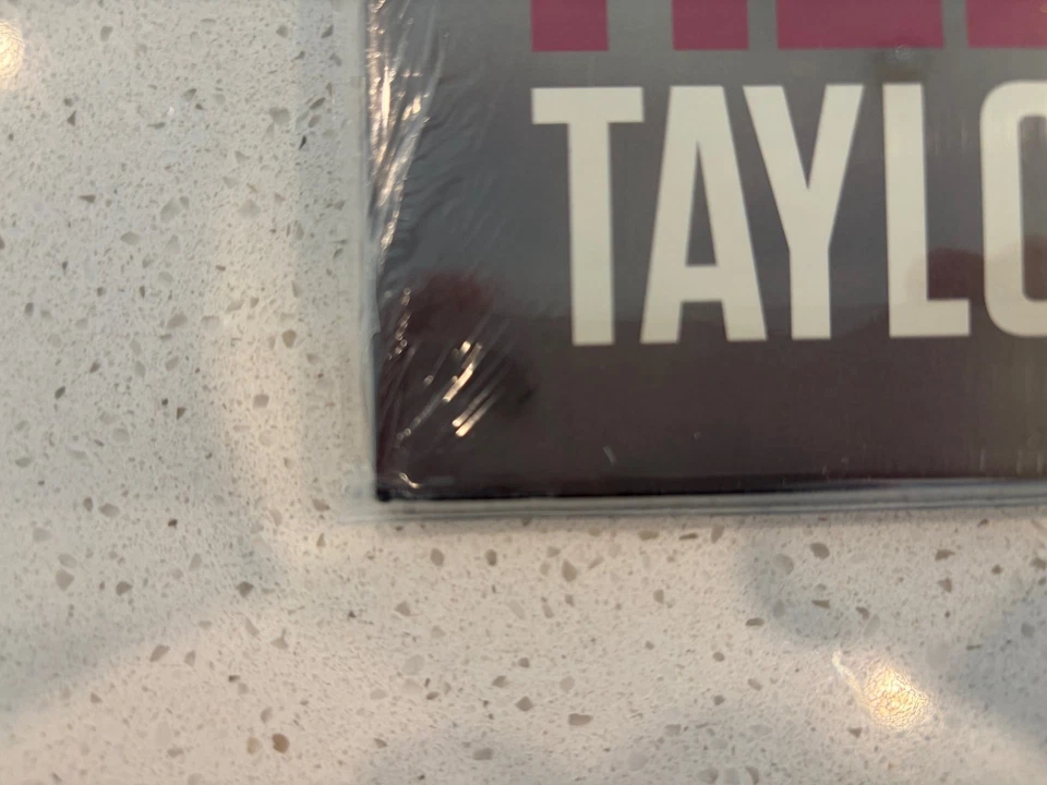 Taylor Swift Red RSD Exclusive Numbered /7000 Limited Clear Vinyl w/HYPE sticker - Image 4 of 4