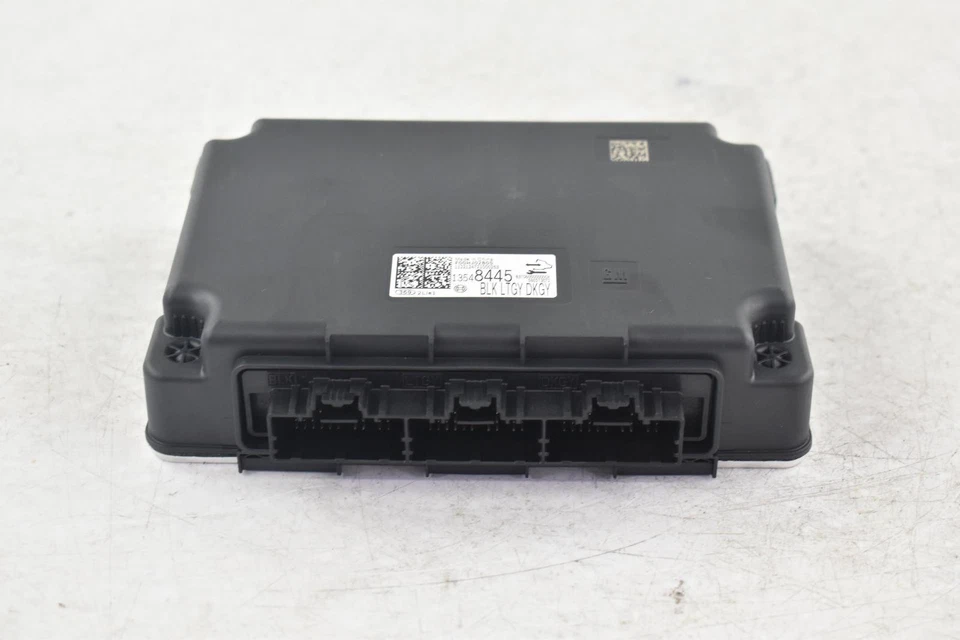 Used Serial Data Gateway Module fits: 2022 Buick Envision Network Gateway front - Image 4 of 4