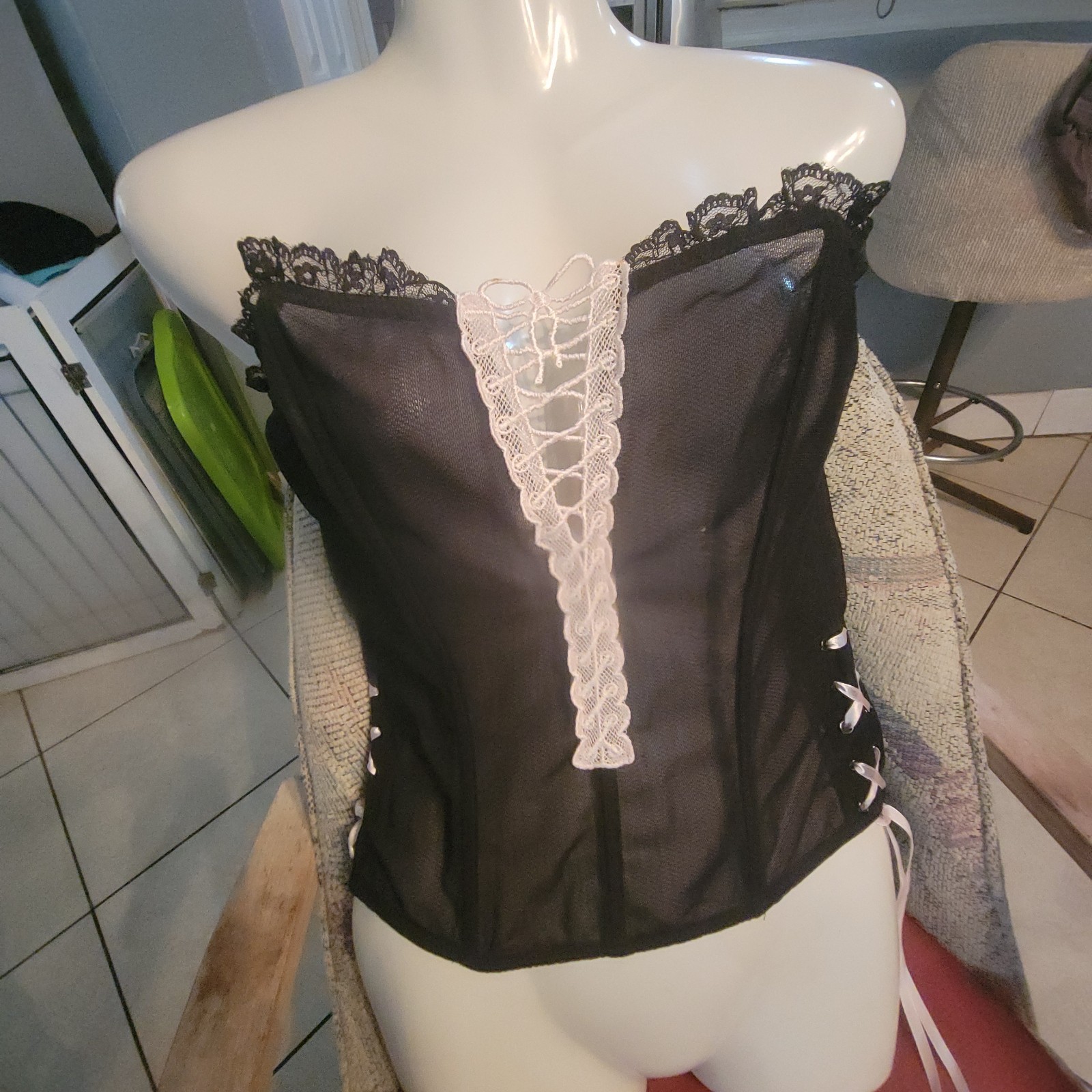 FILA Corsetto Leg Avenue nero medio posteriore 3 file gancio e occhio