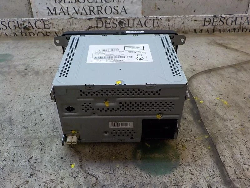 5J0035161G AUDIOSYSTEM / RADIO-CD / 28390522 / 5J0035161G / 15973584 FÜR SKODA F - Bild 4 von 4