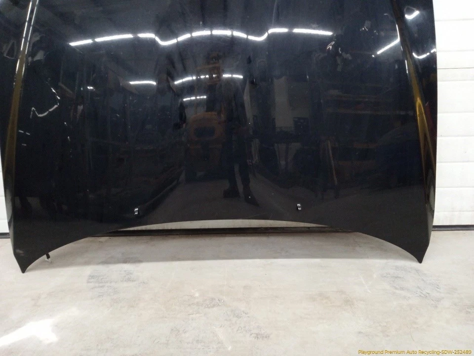 Lexus IS300 SEDAN Hood Bonnet Panel Black Fits 2001 2002 2003 2004 2005 01 02 03 Foto 4 de 4