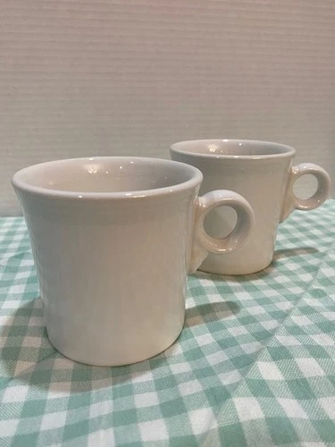 LOT Set of 4 White Fiestaware Coffee Mugs Cups O Ring Handle Homer Laughlin EUC