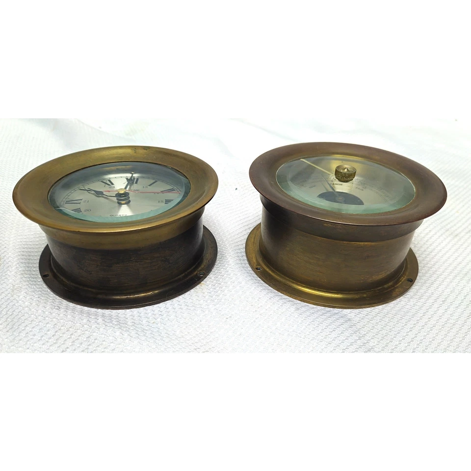 Reloj y barómetro de cuarzo vintage de latón para barco  Foto 2 de 4