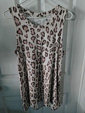 LOGO Lounge Dress Size M P2P 21 LENGTH 28 Sleeveless Round Neck