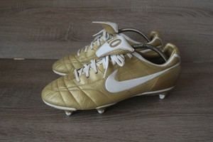 nike tiempo ronaldo