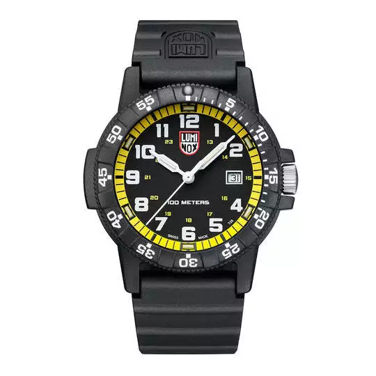 Luminox black face rubber band best sale watch
