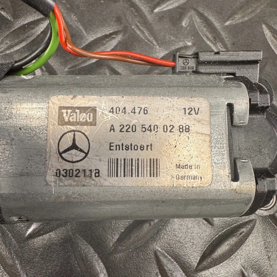 02-04 Mercedes C32 AMG Columna de Dirección Motores OEM A2205400288 Foto 3 de 4