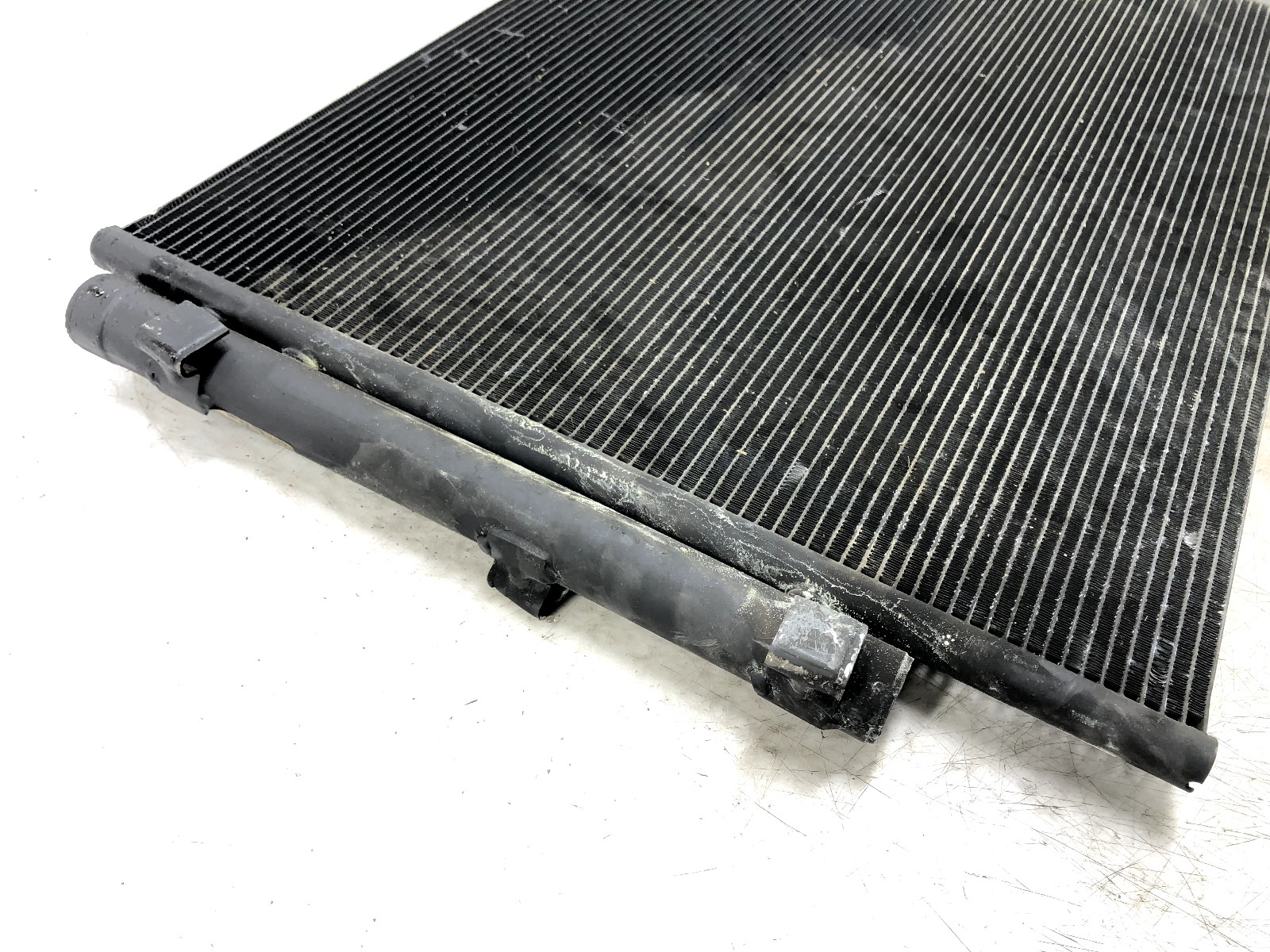 2014-2017 MASERATI QUATTROPORTE AIR CONDITIONING CONDENSER OEM.