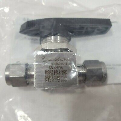 Pipe Size 1 1/4 in,20400004088 316 Stainless Steel Inline 3-Piece,Ball Valve 