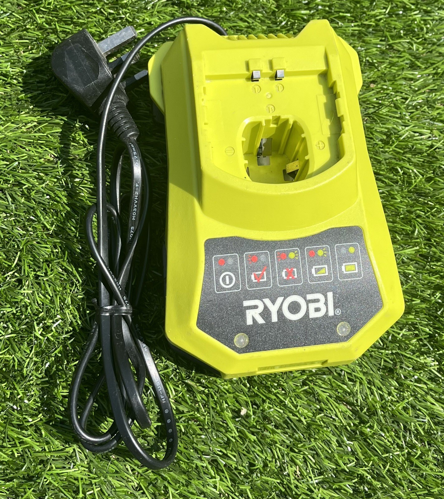 RYOBI ONE PLUS 14 4V 18V FAST CHARGER LITHIUM ION BCL14181H WORKING 