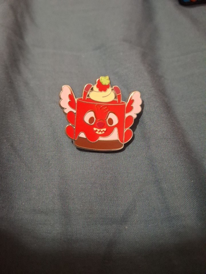 2023 Disney Leroy Chocolate Raspberry Mousse Cake Munchlings Series 3 Pin