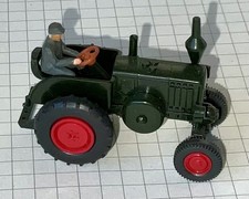 Wiking H0   880 02 18  Lanz Bulldog  mit Fahrer   oliv     in OVP.