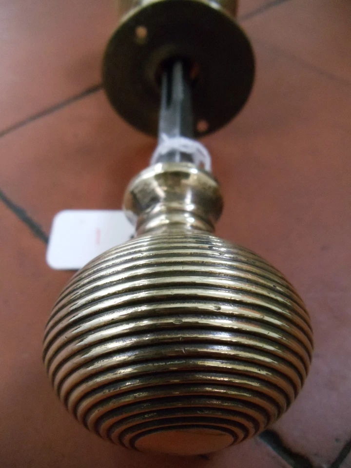 Antique restored brass Beehive rim lock handles, restored and ready to fit - Image 4 of 4