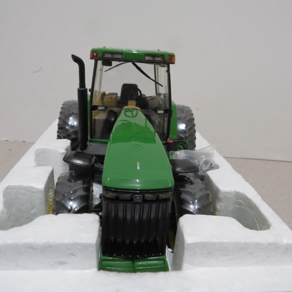 Ertl John Deere "8400" Tractor  Revised Graphic Precision#8  1/32 JD-5259-1HCP-B - Image 4 of 4