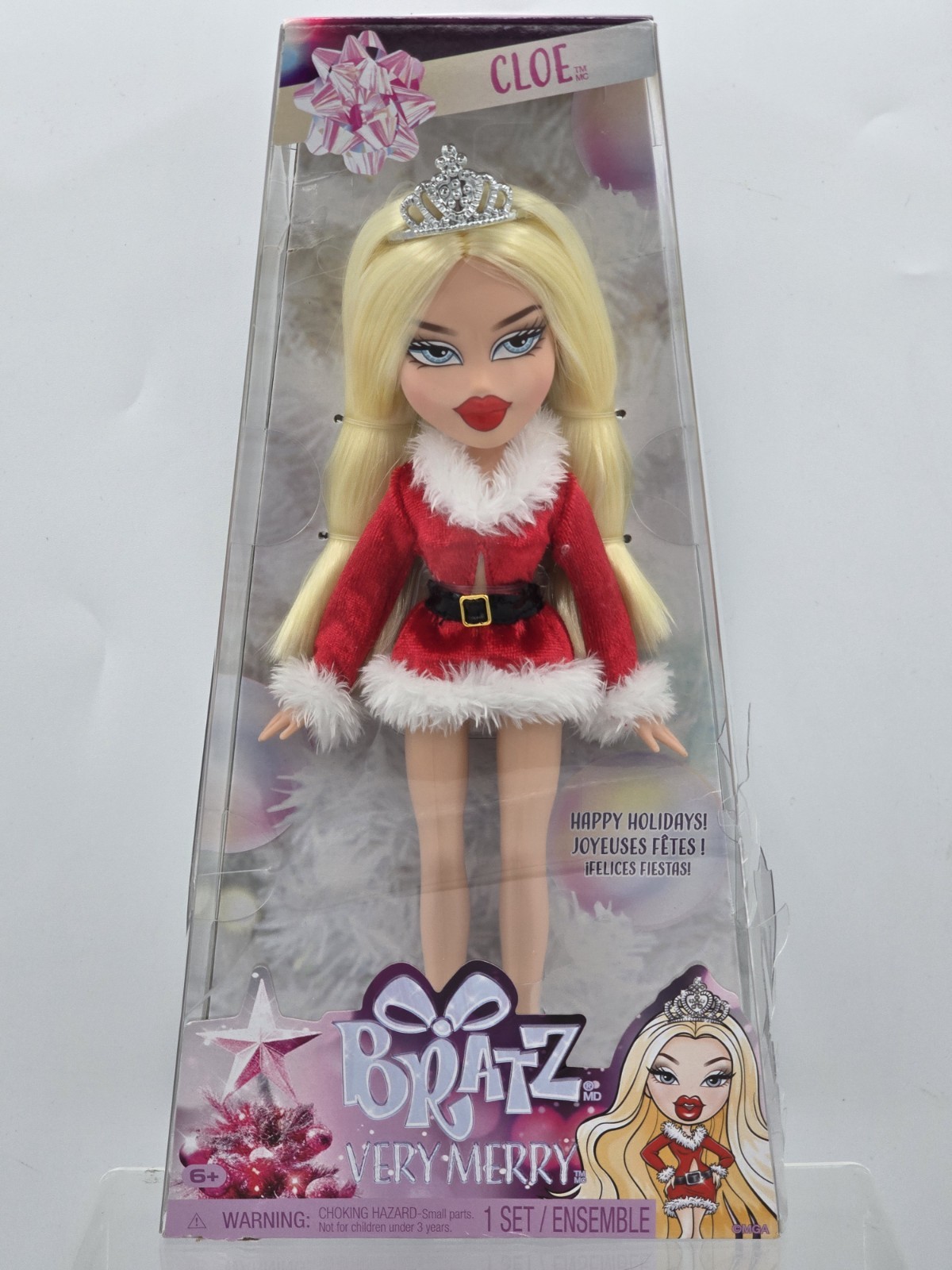 Bratz Very Merry Cloe Fashion Doll / Special Holiday Packagi