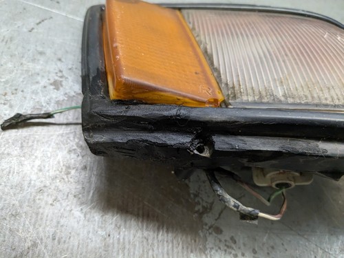 Toyota Corolla AE86 Levin 1983-87 Side / Corner Lights - Picture 5 of 12