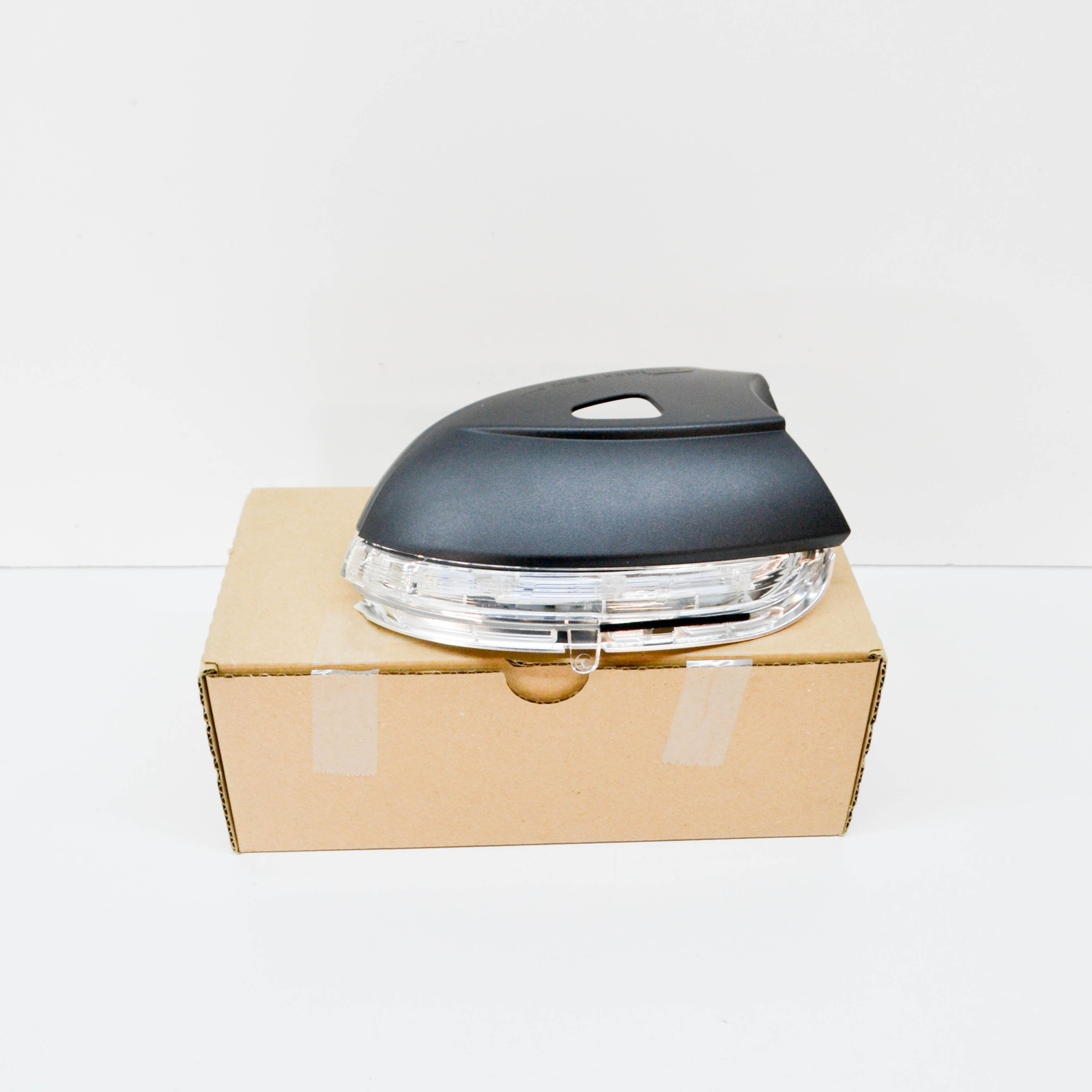 Clignotant de rétroviseur gauche Volkswagen CC 3C8949101E d'origine
