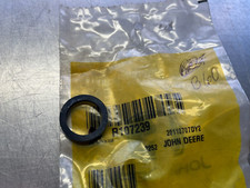 R107239  GENUINE OEM  John Deere  Original Equipment  SEAL