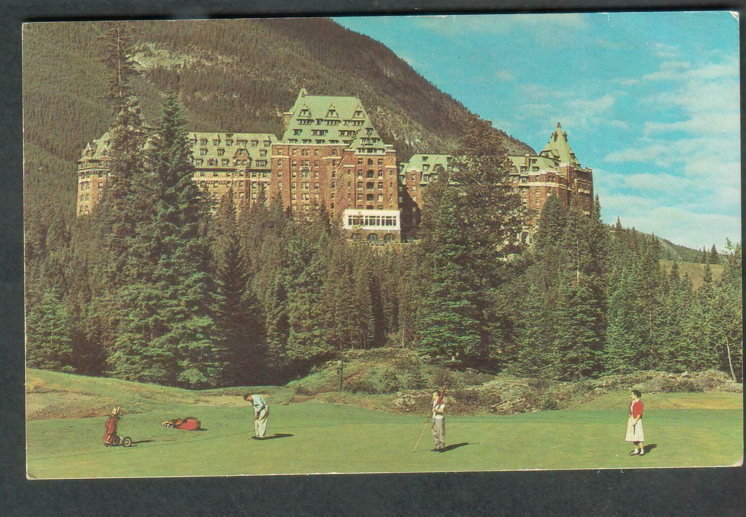 Canada c 1960 Banff Springs Hotel and The 18th Green post card to Mt ...