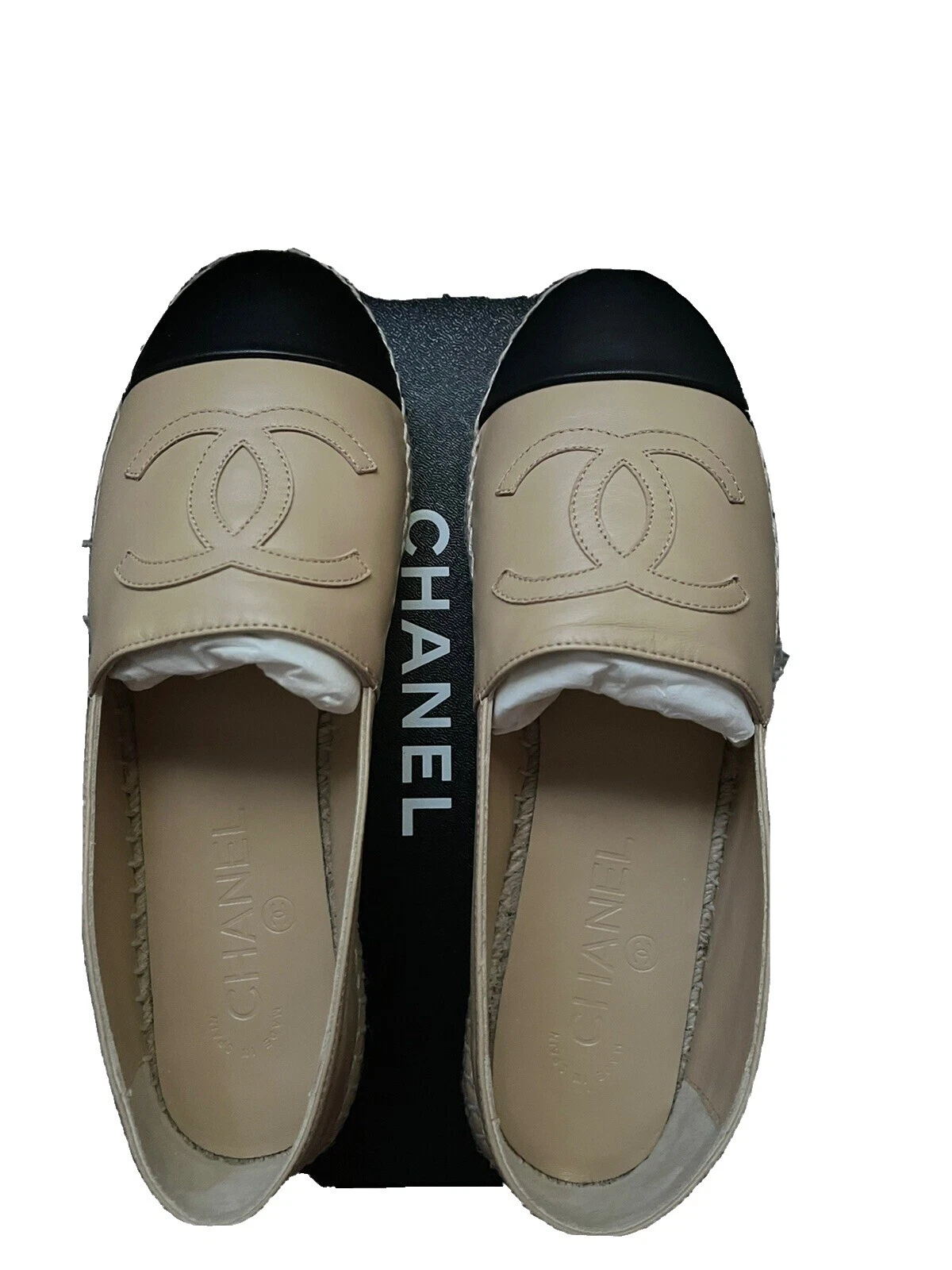 CHANEL Tacón Bajo Sin Cordones para Mujer