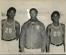 1970 Press Photo B.T. Washington High School - Robert Anderson, Basketball Coach