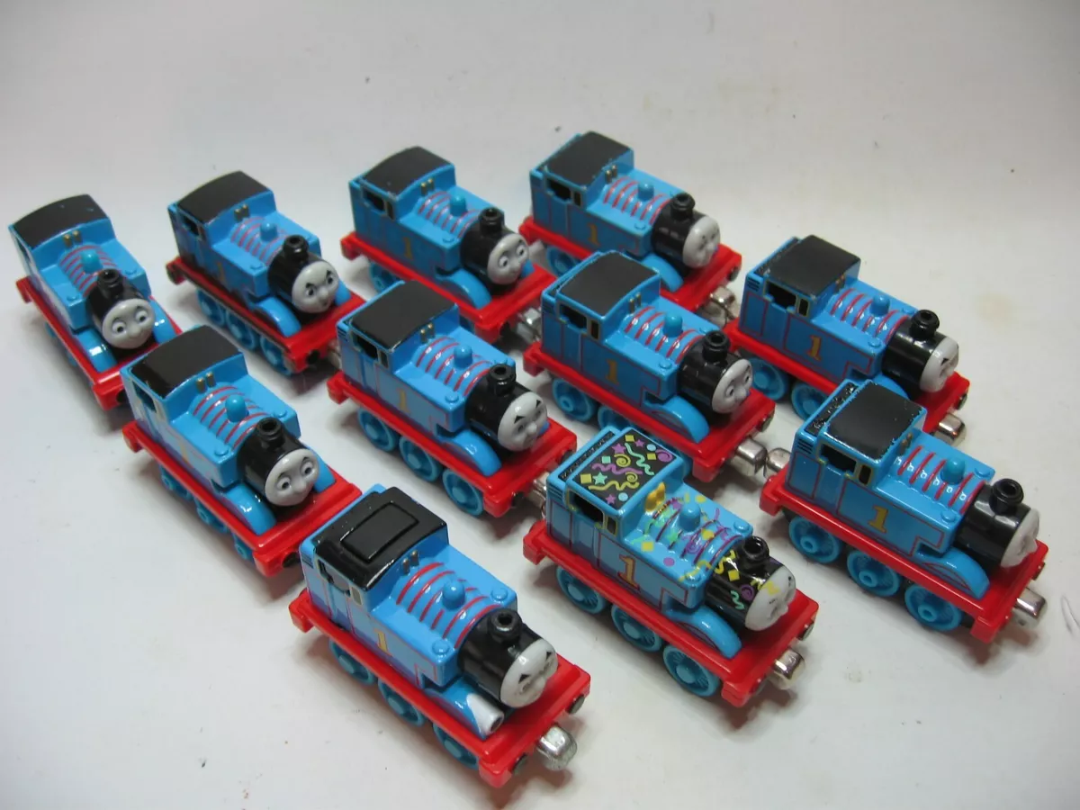 2004 ARTHUR Engine LMS Thomas The Train Diecast Metal Magnetic Take Along N  Play