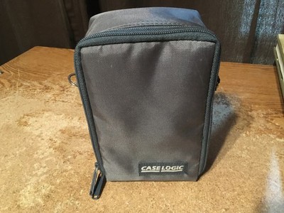CASE LOGIC SOFT STORAGE CASE 7.5'' X 5'' X 3'' GREY/SILVER / WRONGWAY052