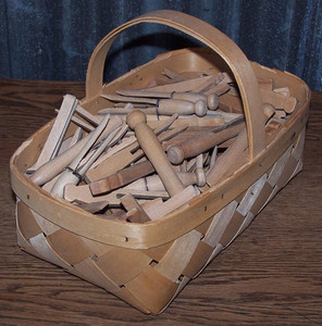 Lot of 118 Vintage Wooden Clothes Pins in Woven Wood Basket/Round Head & Flat