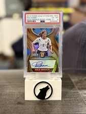 2019-20 Panini Gold Standard Mia Hamm Gold Medals Auto Fine 1/1 USA PSA 6