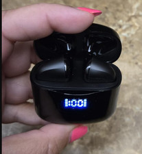 Black Wireless Earbuds New In Box Bluetooth with Charger