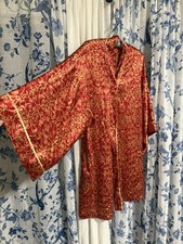 Natori Classics Saks Fifth Ave Kimono Robe sz L Red Gold Satin Midi- snap close