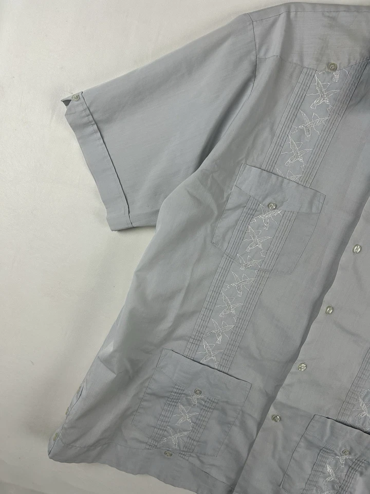Vintage Guayabera by Haband of Paterson Light Gray 4-Pocket Shirt Size XL - Image 2 of 4