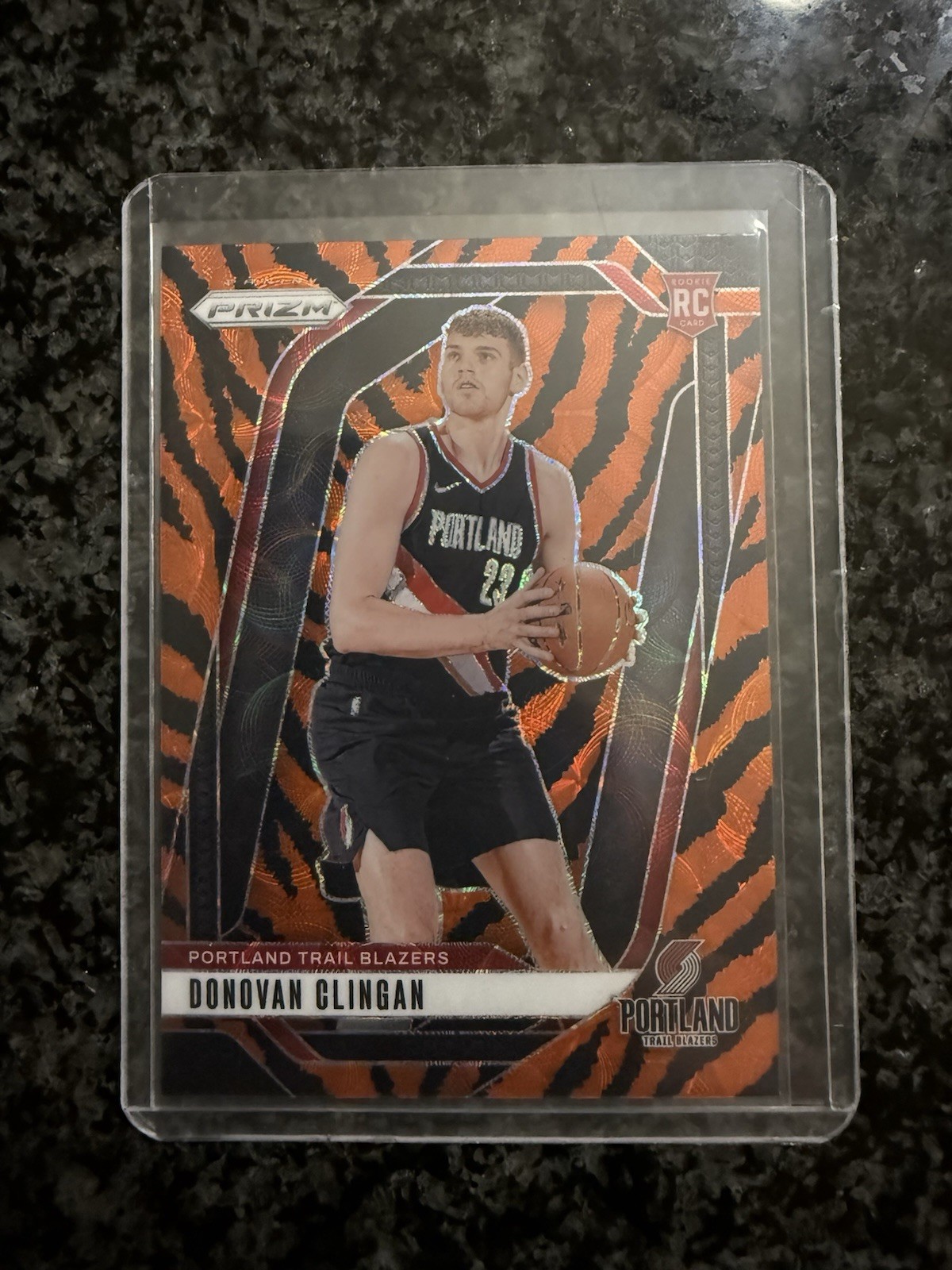 2024-25 Panini Prizm Donovan Clingan #221 Tiger Stripe Prizm (RC)