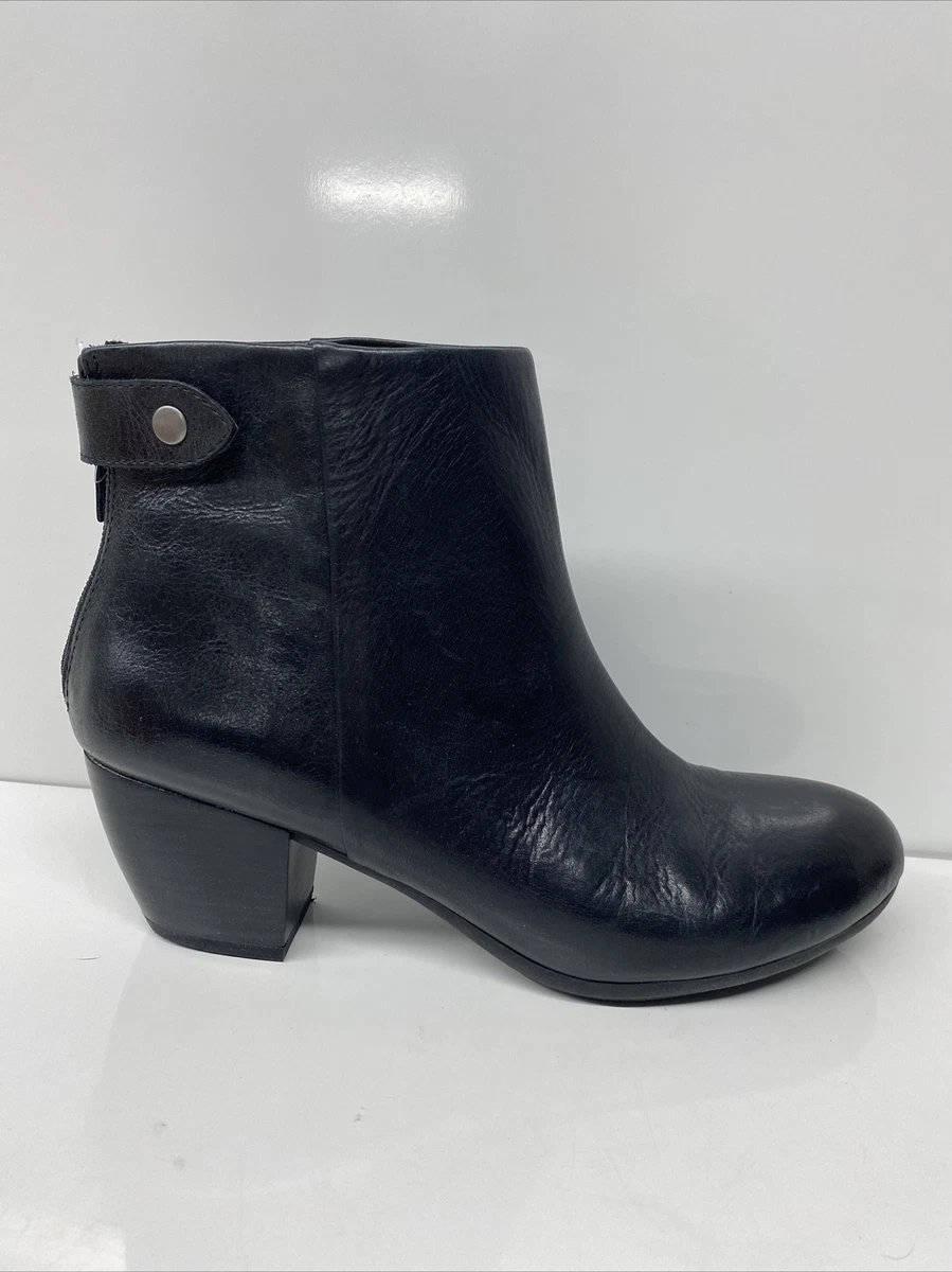 Comfortiva Alandra Women s Black Boots 9M eBay