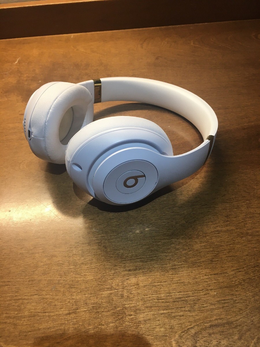 Beats by Dr. Dre Studio3 Headband Wireless Headphones - White