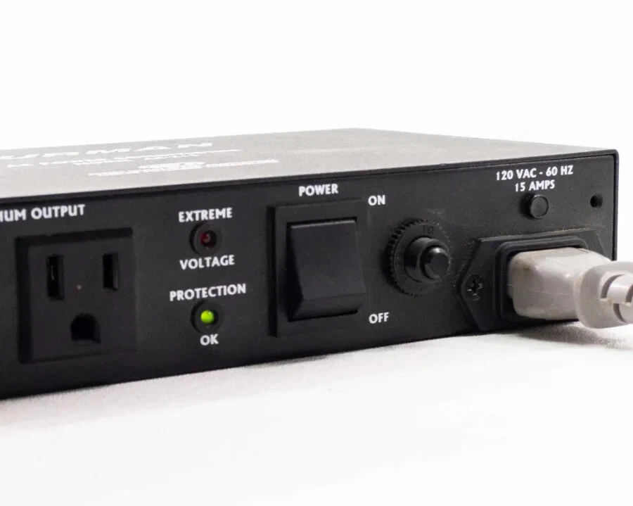 Furman AC-215 AC Power Conditioner, 120 VAC 60Hz 15A 1800W Max Output, 2 channel - Image 3 of 4